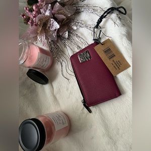 🍇Steve Madden Wallet with Bungee Wristlet🍇